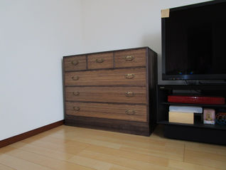 総桐箪笥のお届けをしました。