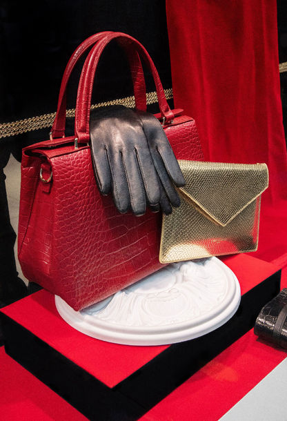 Vitrine, Merchandising, Visual Merchandiser, Décors, Scénographie, Boutique, Concept Store, retail, Lancaster, Luxe, Maroquinerie, Paris