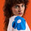 Miniature : Tee shirt avec fleur bleue sérigraphie sur l'épaule droite