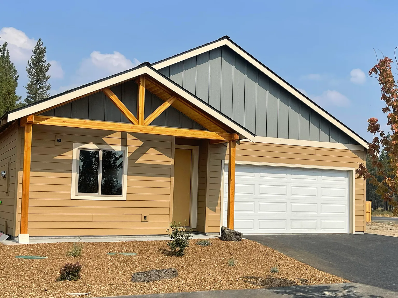 NEW Construction La Pine, Oregon 16532 Pine Creek Dr Reinhardt Homes
