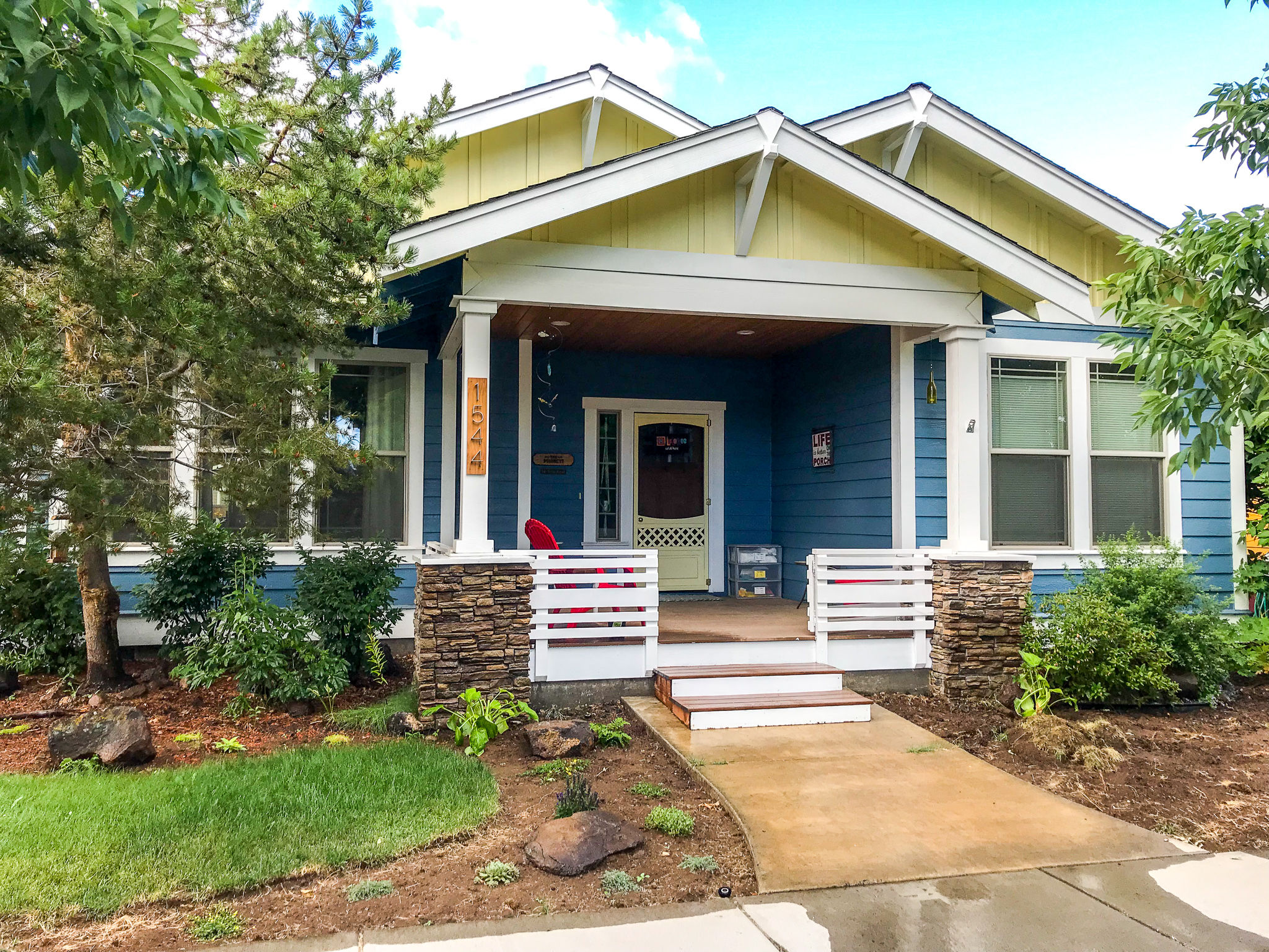 Craftsman Style home in  Canyon Rim Village - Redmond, Oregon Home for Sale