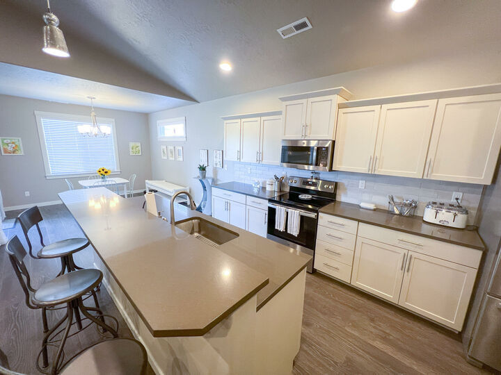 Thumbnail: Dustin Hewitt Home For Sale Redmond, Oregon