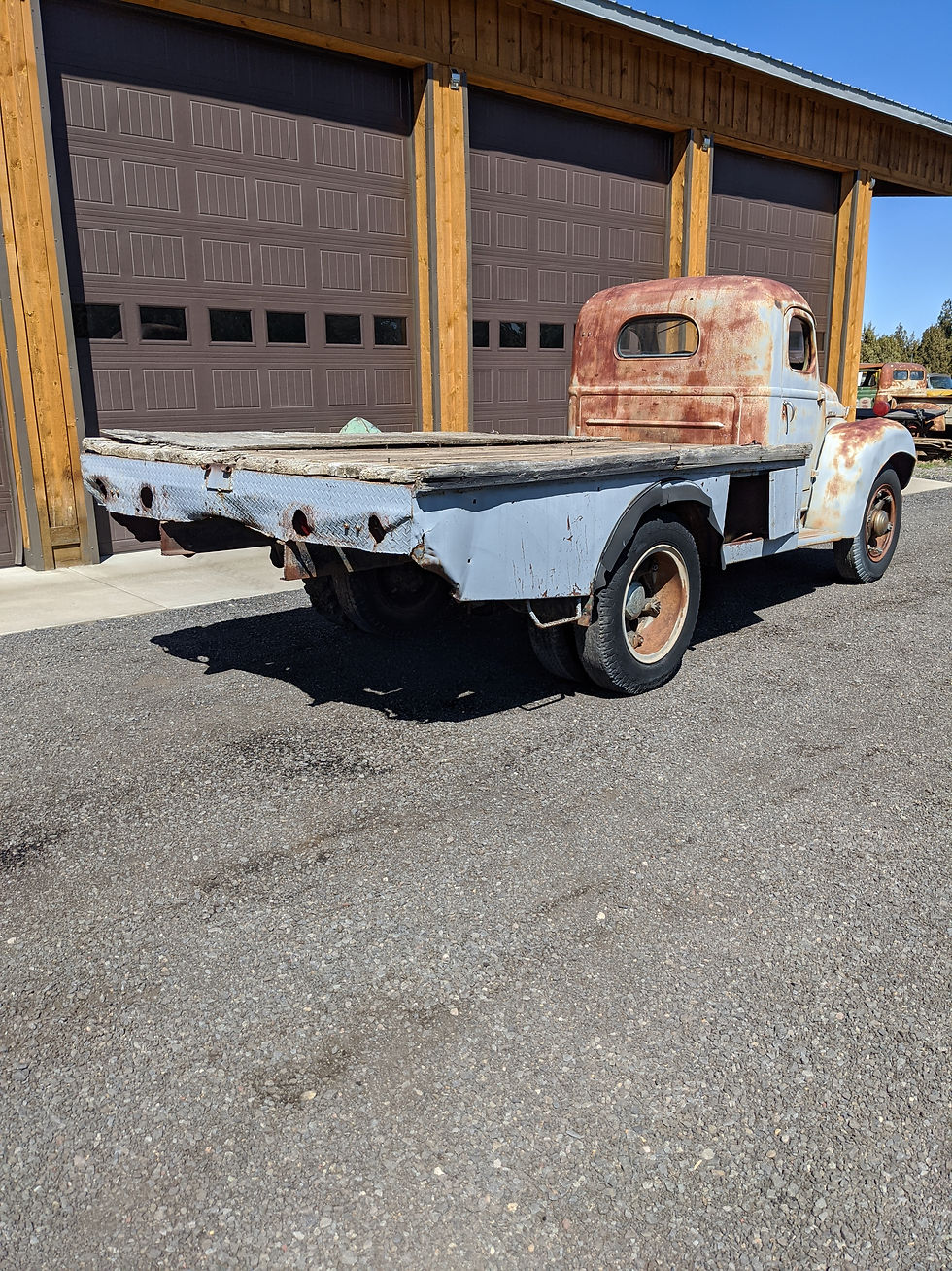 406 Garage Bend Oregon International Trucks Scouts Travelall
