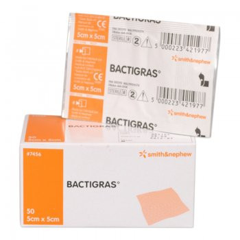 施樂輝 Bactigras 殺菌油性紗布