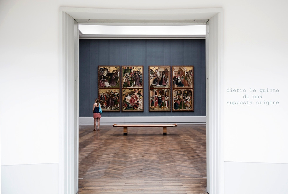 Zetaesse, ANDREA AMOROSO e DEBORA DE BARTOLO: Un esperimento di testualità congiunta esplora lo sguardo dei visitatori tra musei e luoghi di culto. Lì dove l'arte è fagocitata, tra Madonne, pale d'altare e fondi di bottiglia, le pose di chi osserva generano a loro volta nuove figure.
