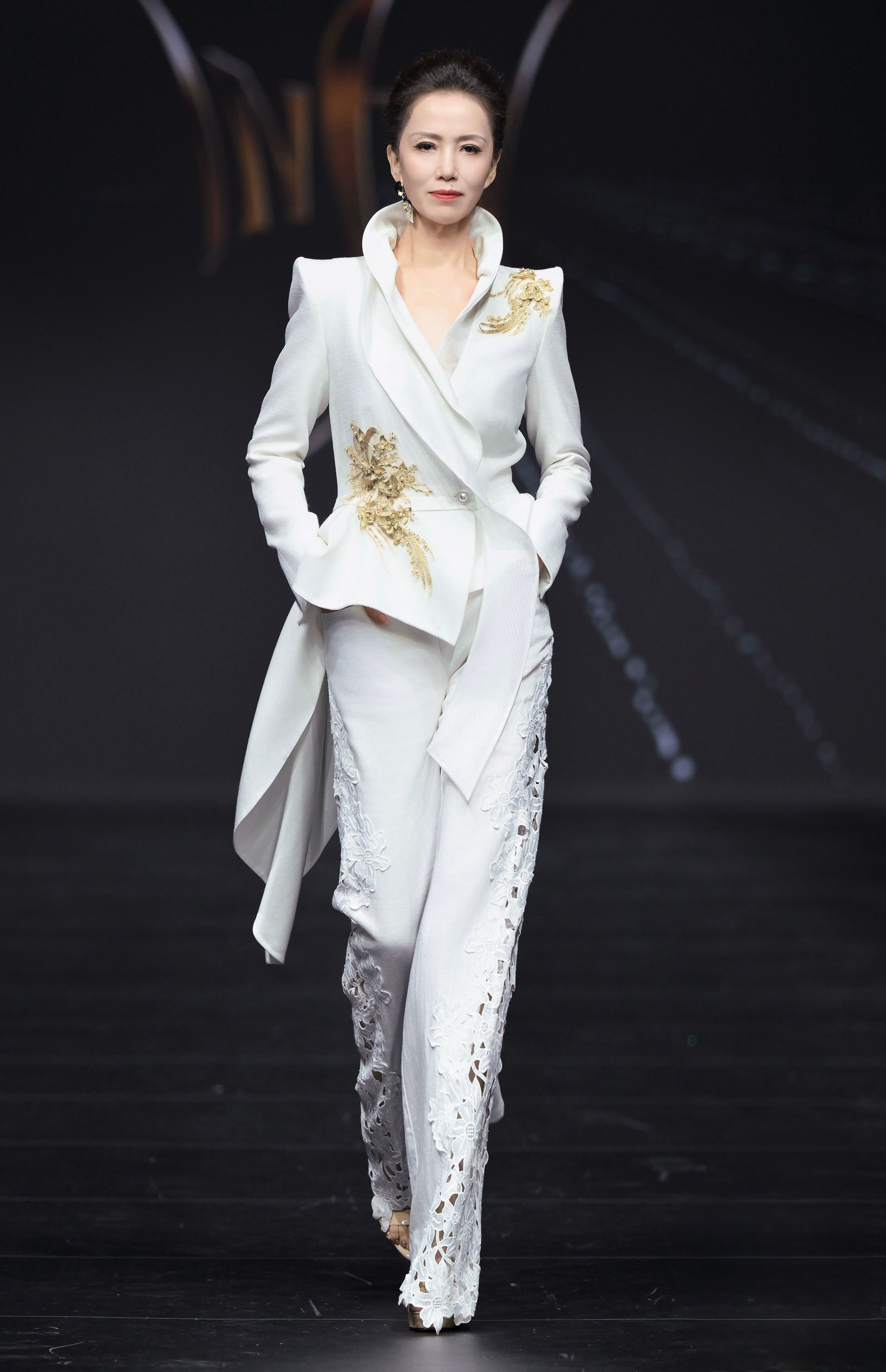 浮雕鎏金高定套装