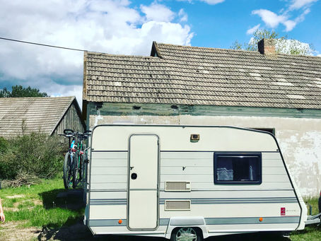 Why not learning in a caravan?