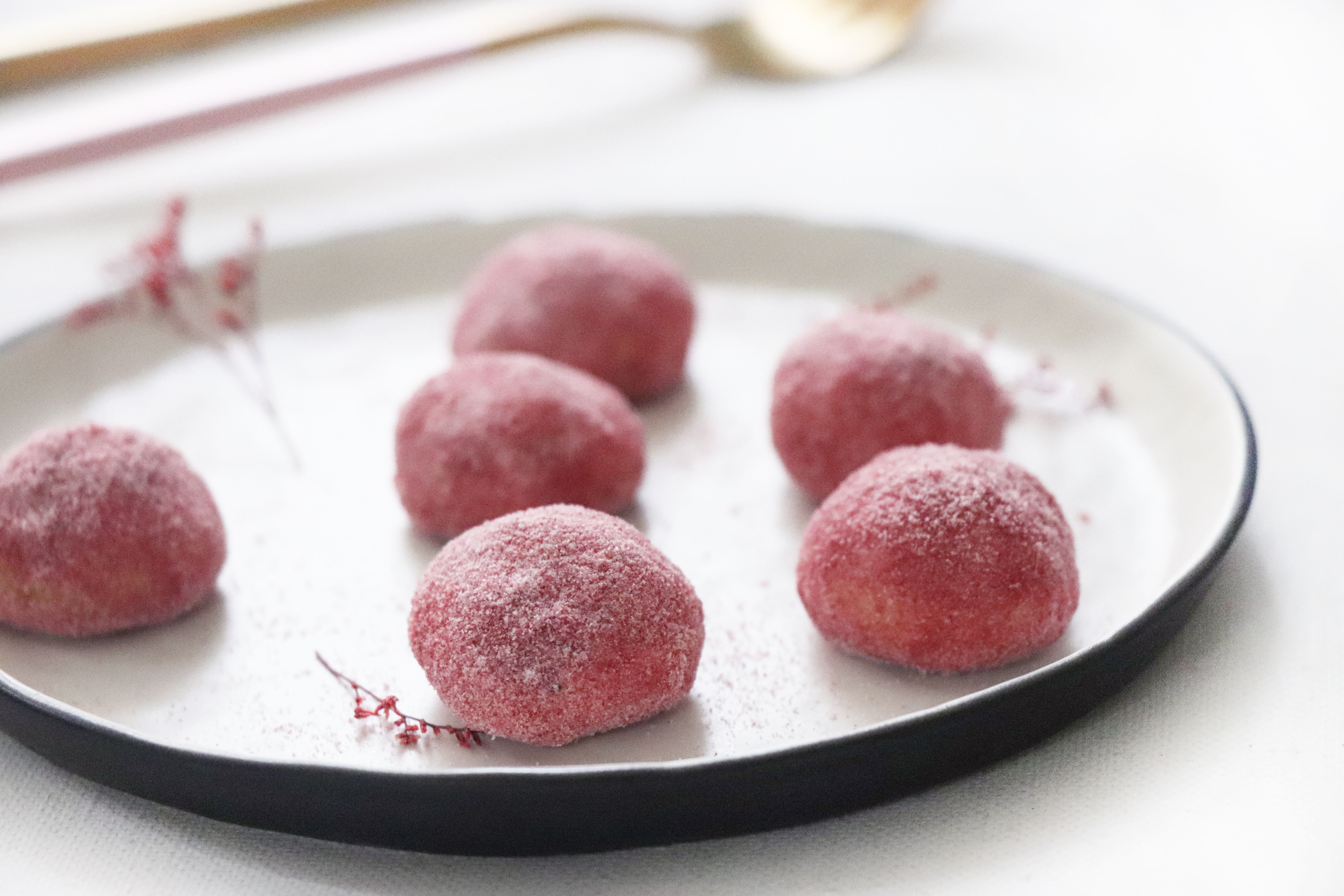 【覆盆子雪球餅乾】罐