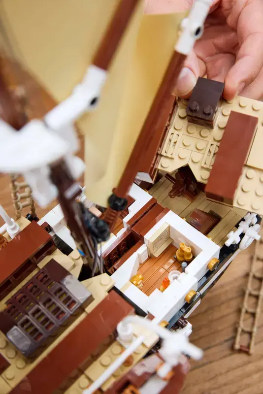 Thumbnail: LEGO® The Endurance #10335