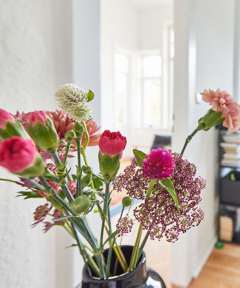 Blumen Büro_edited.jpg