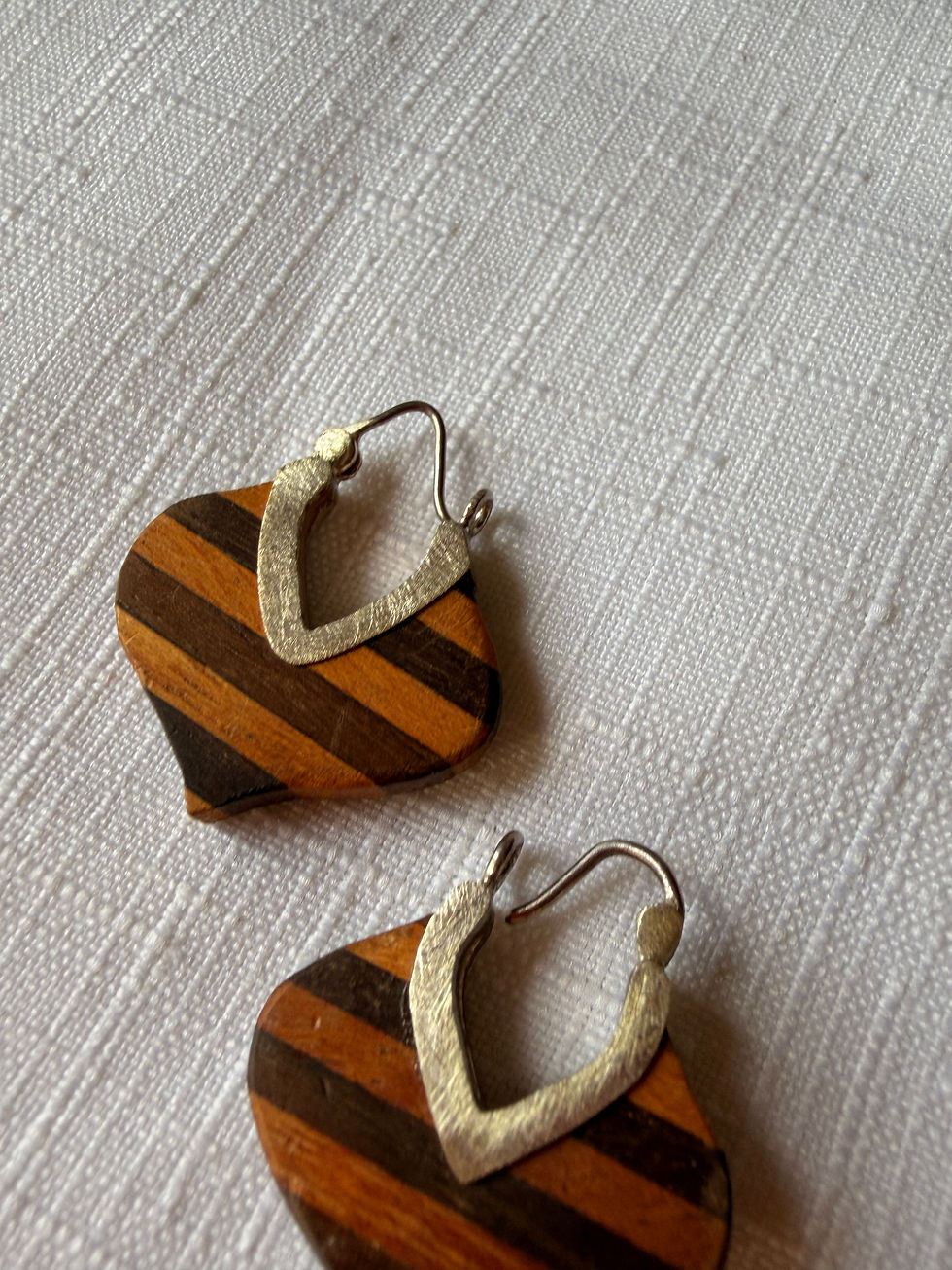 Thumbnail: Small lotus earring in jackfruit and rosewood
