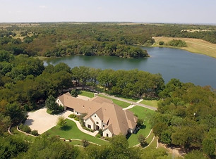 Bee Creek House+Lake_web.jpg