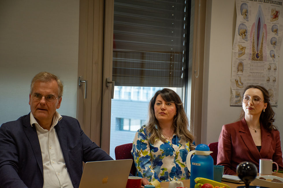 Kenntnisprüfung beim ersten Versuch meistern:                                       Profi‑Tipps von Prof. Franz exklusiv in der brmi‑Akademie