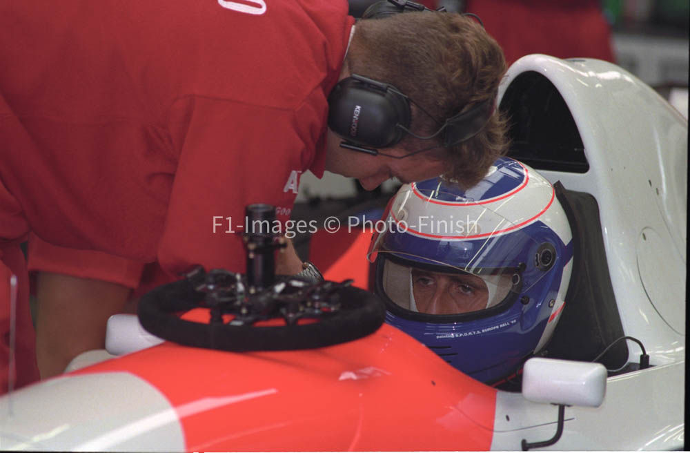 Testing Silverstone, England, 30 8 1995 Alain Prost Mclaren McLaren. 05