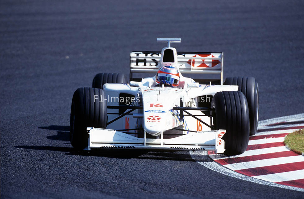 Japanese Grand Prix Suzuka Circuit Japan 1999 Rubens Barr Stewart. 02