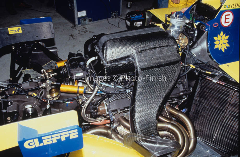Circuit Paul Ricard Feb 1995 Testing Pedro Diniz Forti FG01 Forti. 04