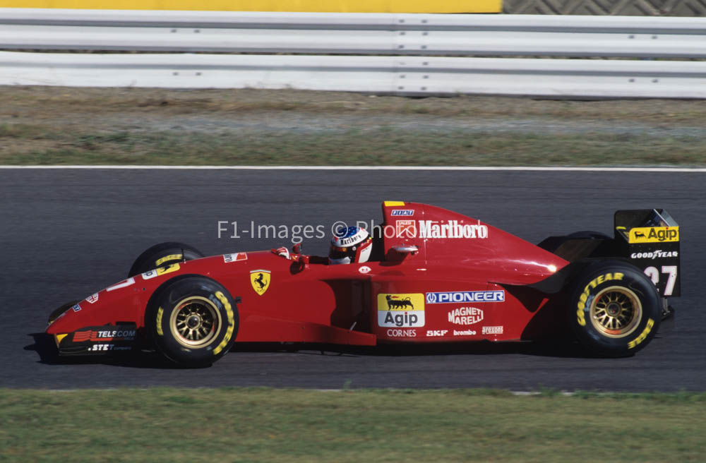 Japanese Grand Prix Suzuka Circuit Japan 1995 Jean Alesi Ferrari. 04