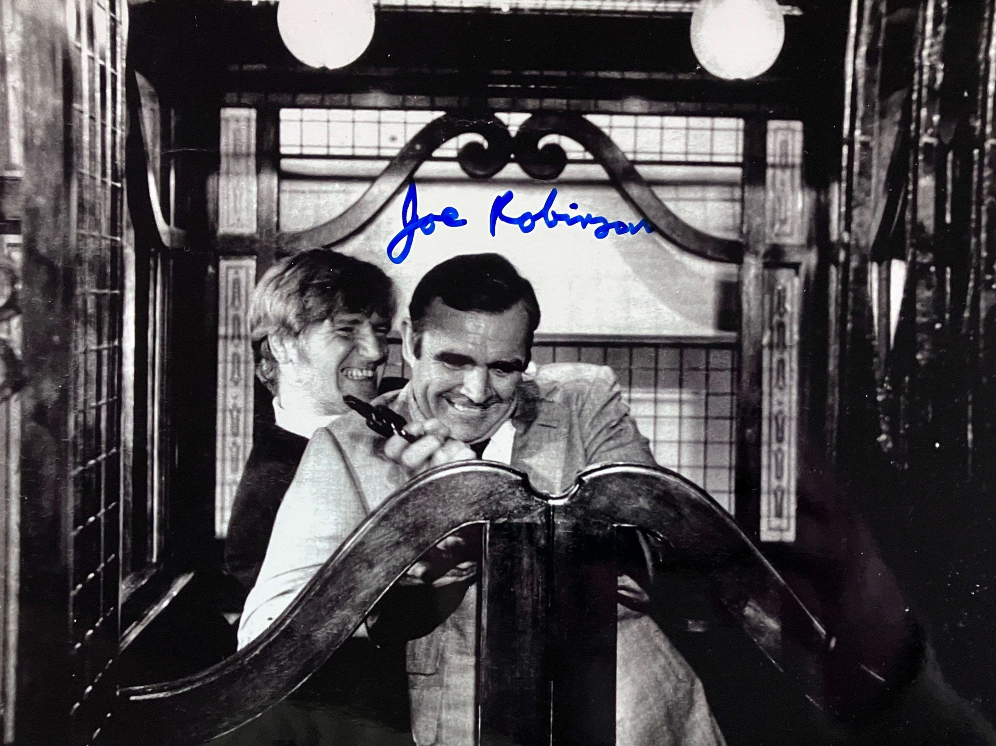 Joe Robinson signed 10x8 James Bond photo still