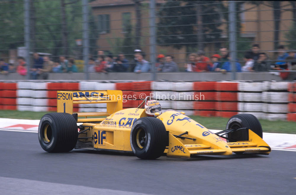 San Marino Grand Prix, Imola, Italy. 1988 Nelson Piquet Lot Lotus. 02