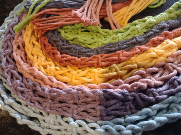 Thumbnail: Criss Cross Plant Hanger