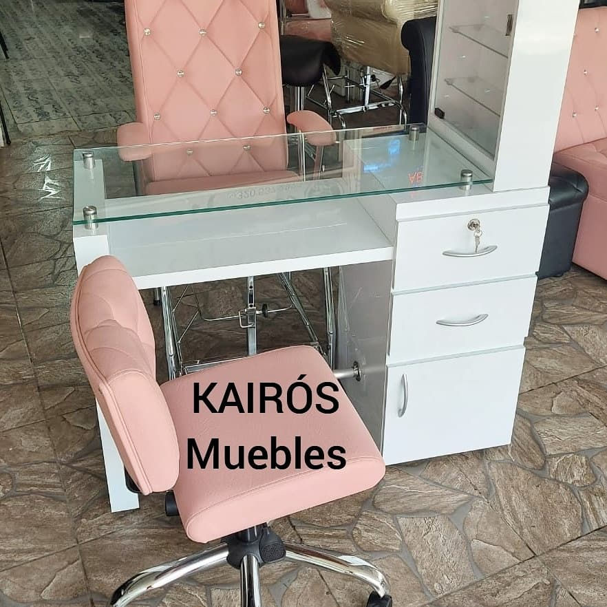 Mesa acrílica, princesa