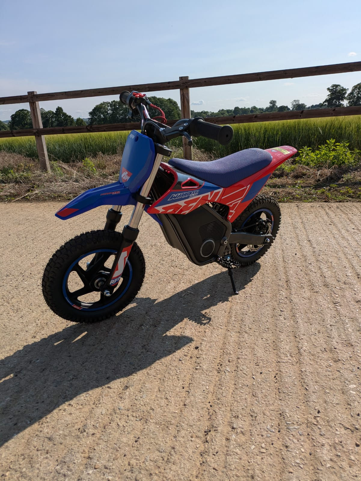 RFN ‘WARRIOR’ 12” SX-E400   400W / 36V / 5.2Ah KIDS Electric MX BLUE / RED