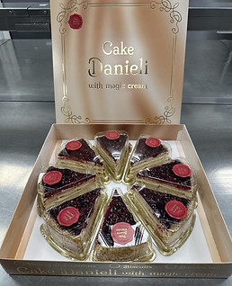 Cakes 8 pieces.jpeg