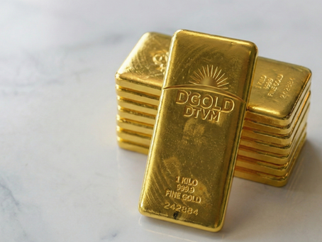 Ouro bate recorde histórico: entenda a valorização e o que isso significa para o seu bolso