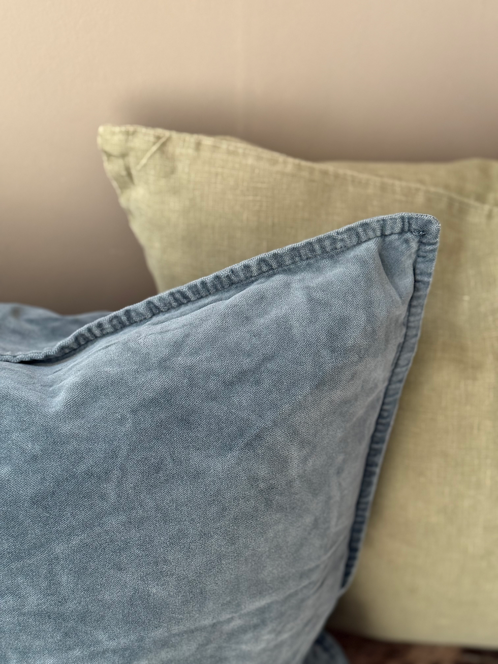 Miniaturbild: Kissenbezug Velour - chalk blue