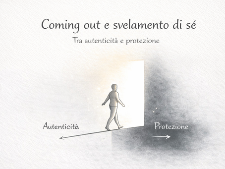 coming out e svelamento di sé, persona disegnata che cammina tra autenticità e protezione