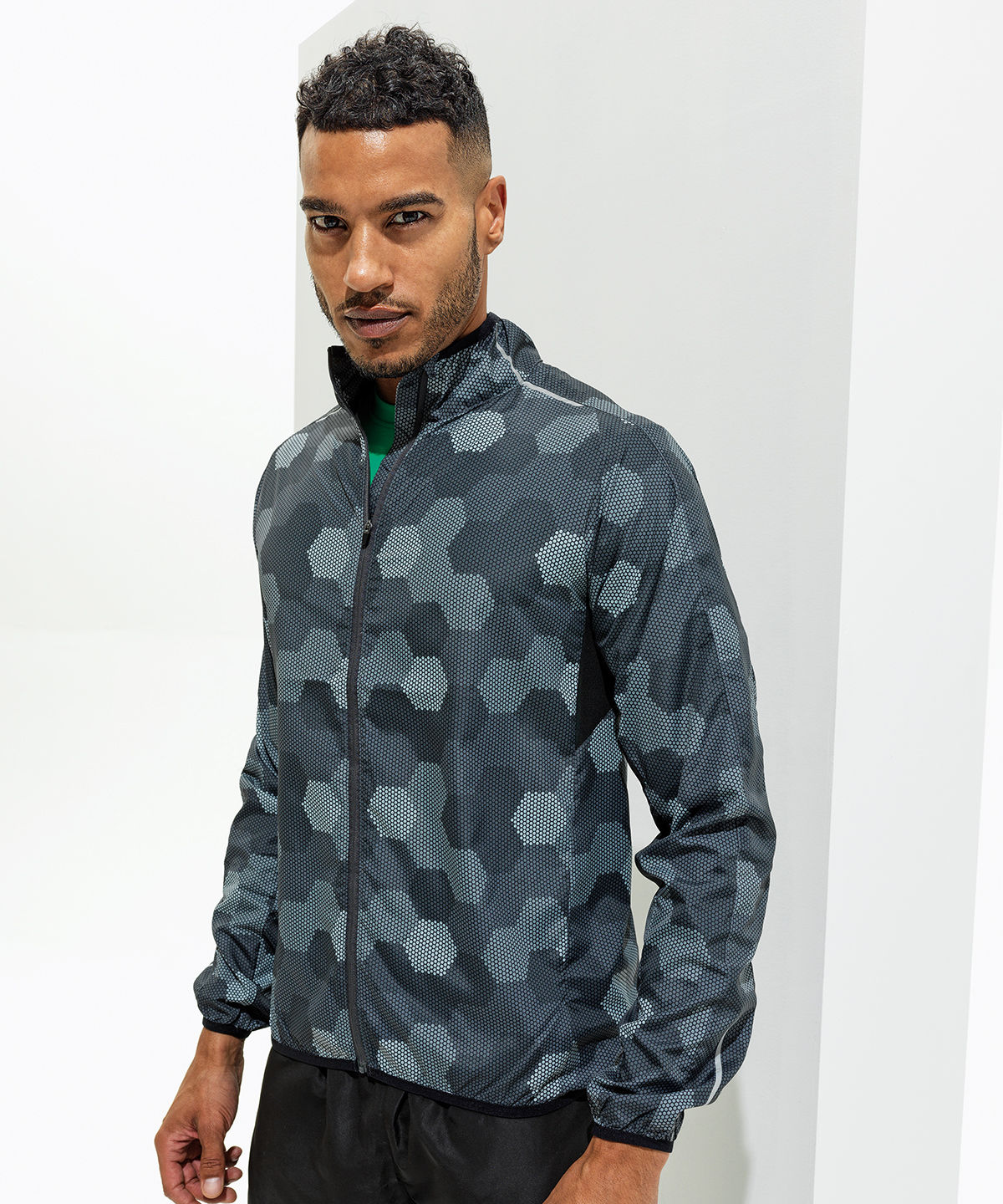 TRIDRI Ultra Light Fitness Windbreaker