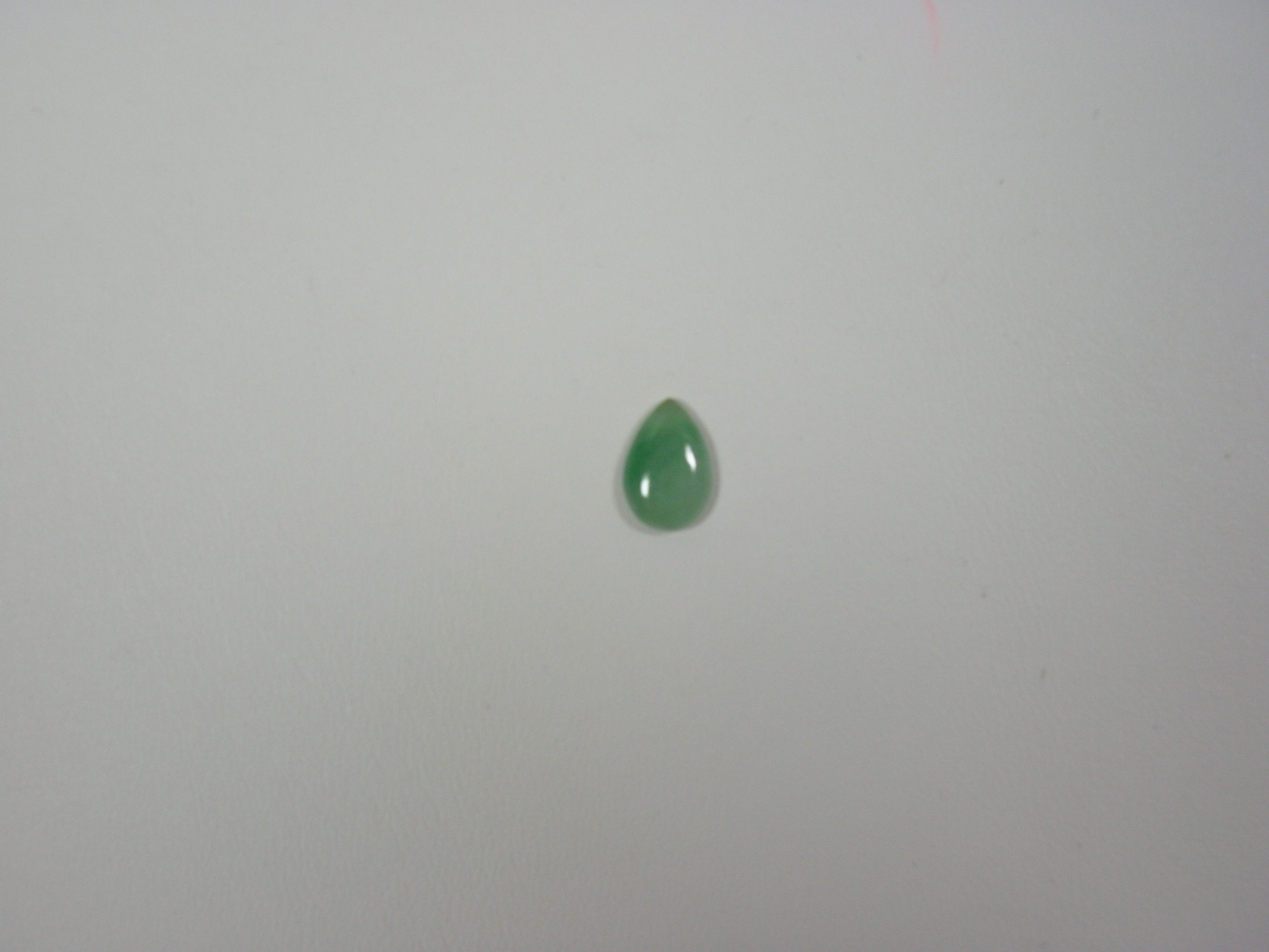 LOOSE GREEN JADE PEAR STONE. " SALES" " DIS"