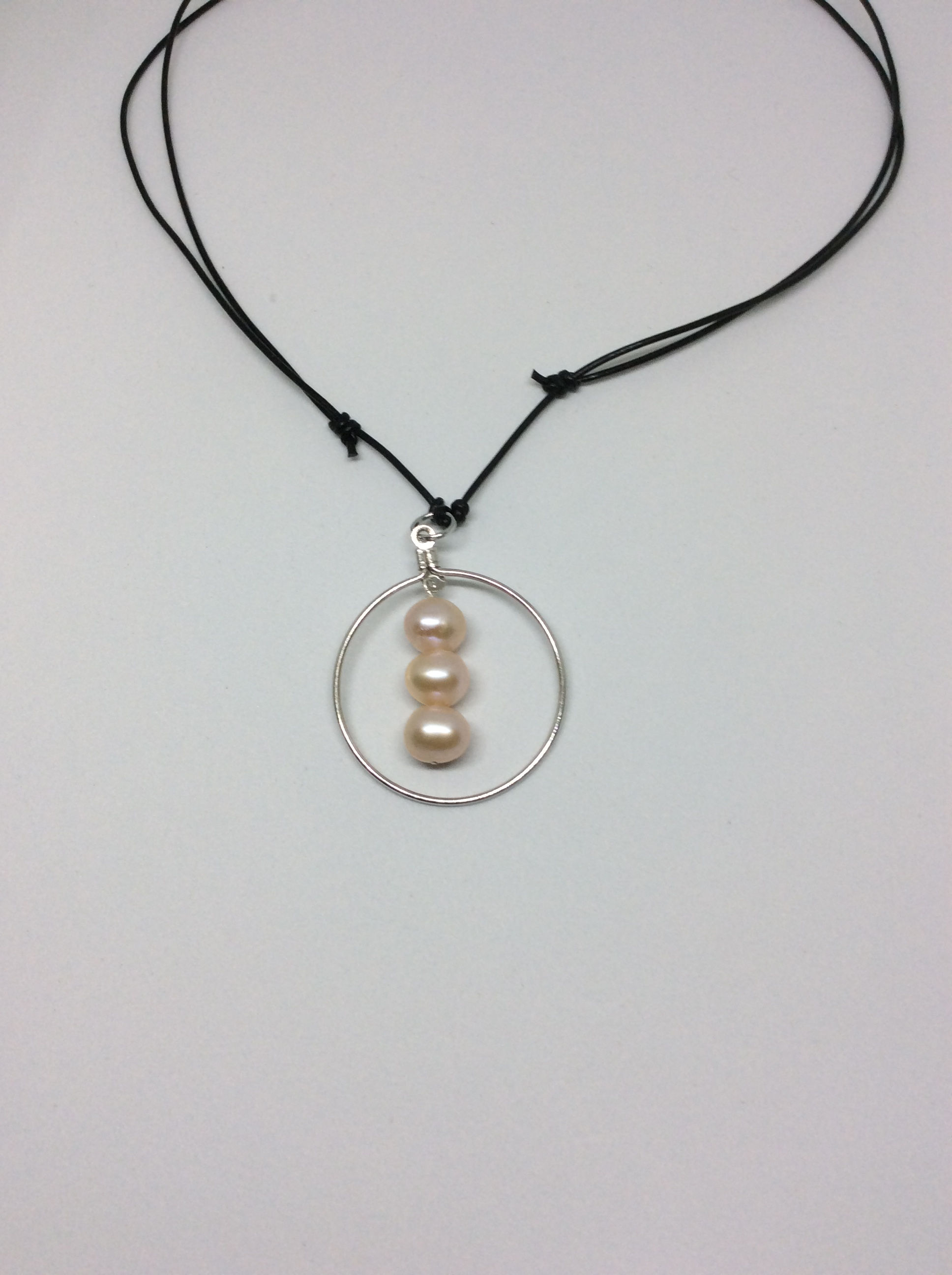 Cultured Freshwater Pearl Leather Cord Necklace