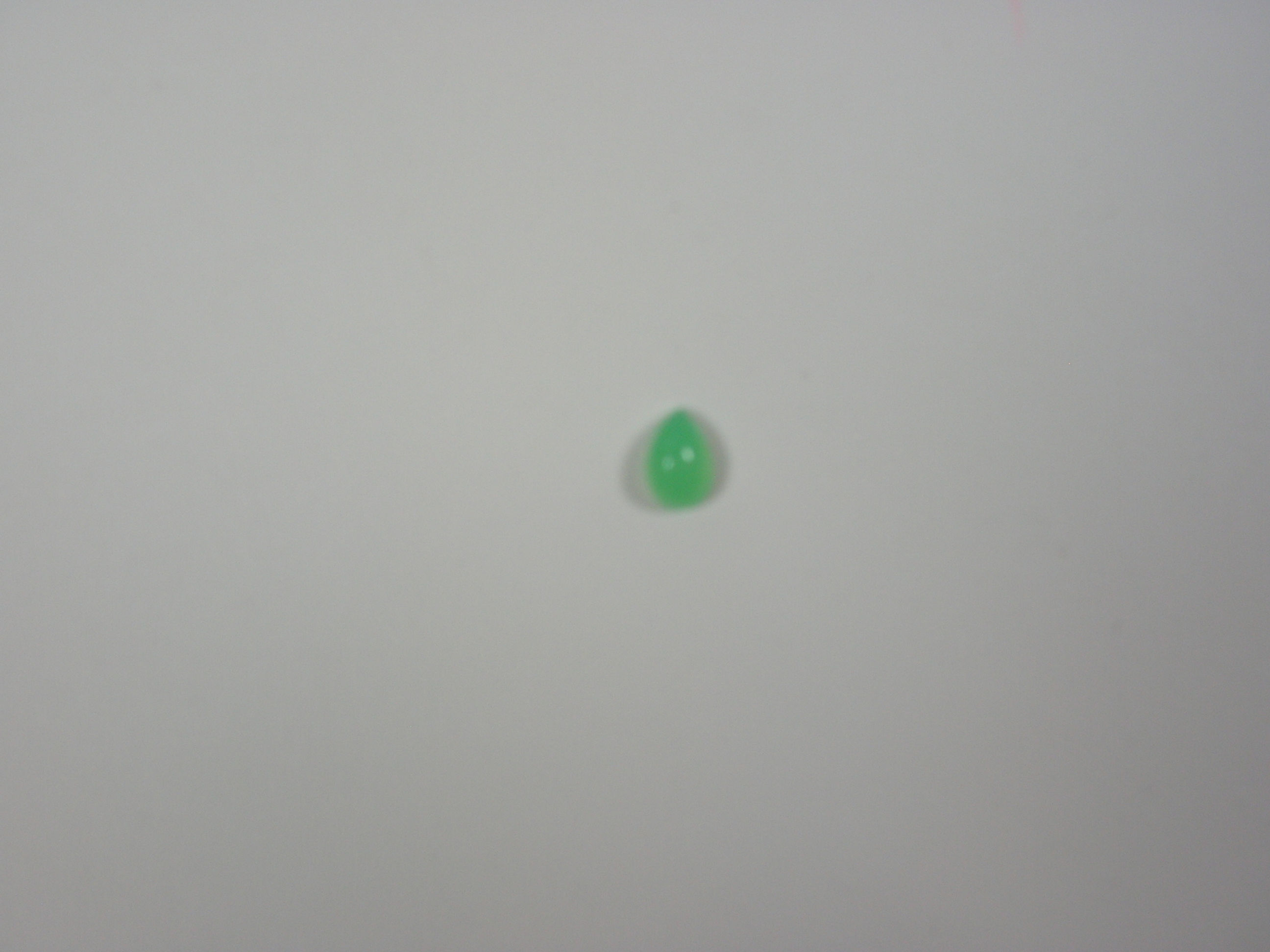 LOOSE AUSTRALIAN GREEN JADE PEAR STONE. " SALES" " DIS"