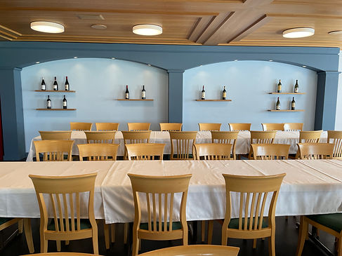 Nischengestaltung mit Mylands Farben Restaurant Adler im Tiefenbach Saal