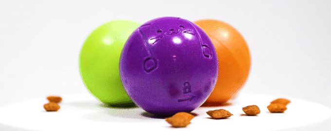 3 Puzzle Paws With Treats Turntable.gif
