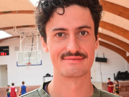 “Willibies is meer dan een basketbalclub, voor sommige jongeren is dit een tweede thuis": Elia Annoot, welzijnsmedewerker bij Willibies