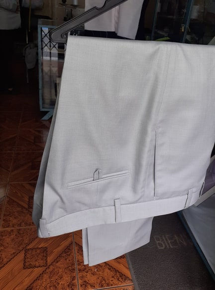 Miniatura: Confección de Trajes a la medida