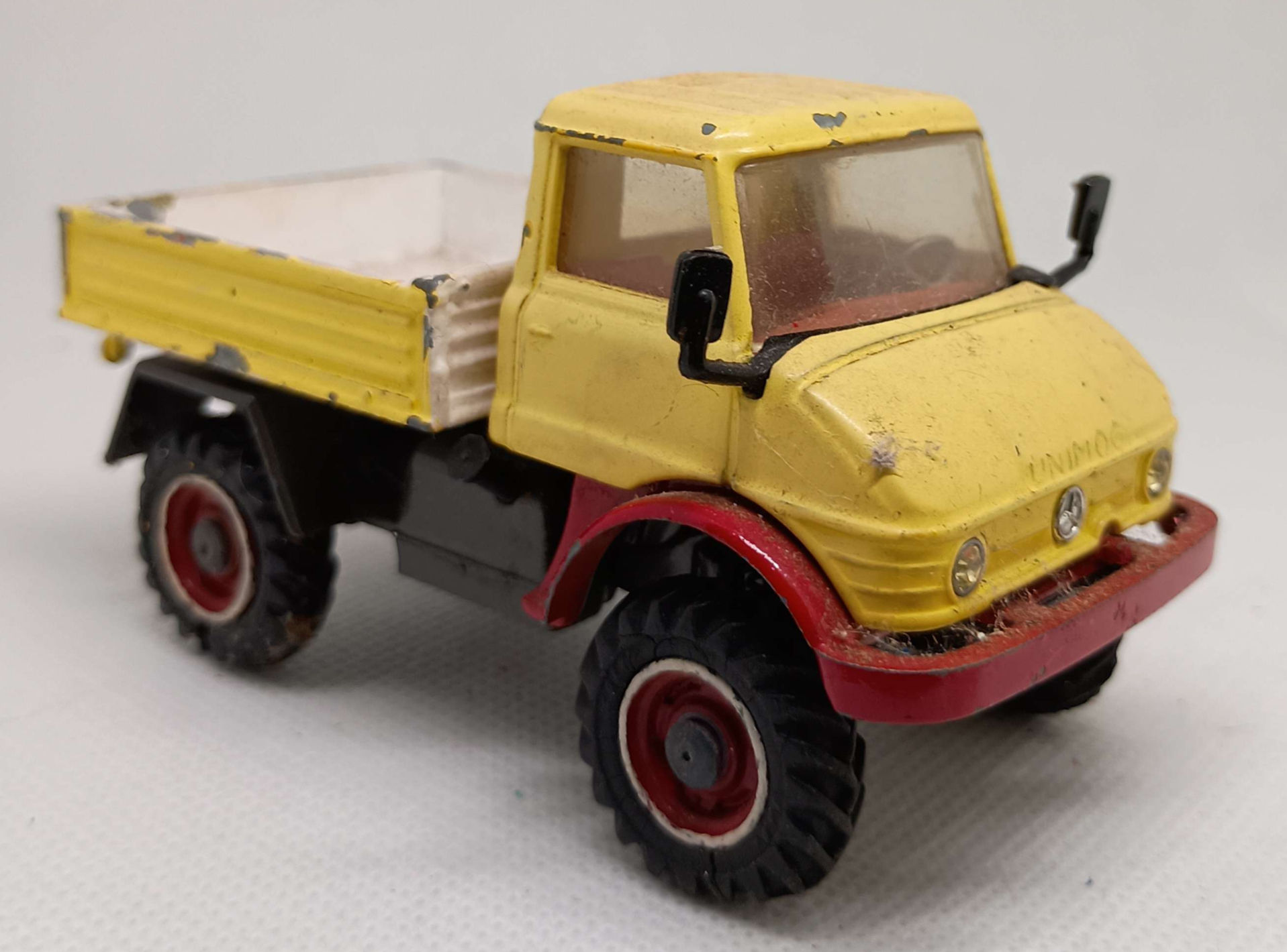 1971 Corgi 406 Unimog