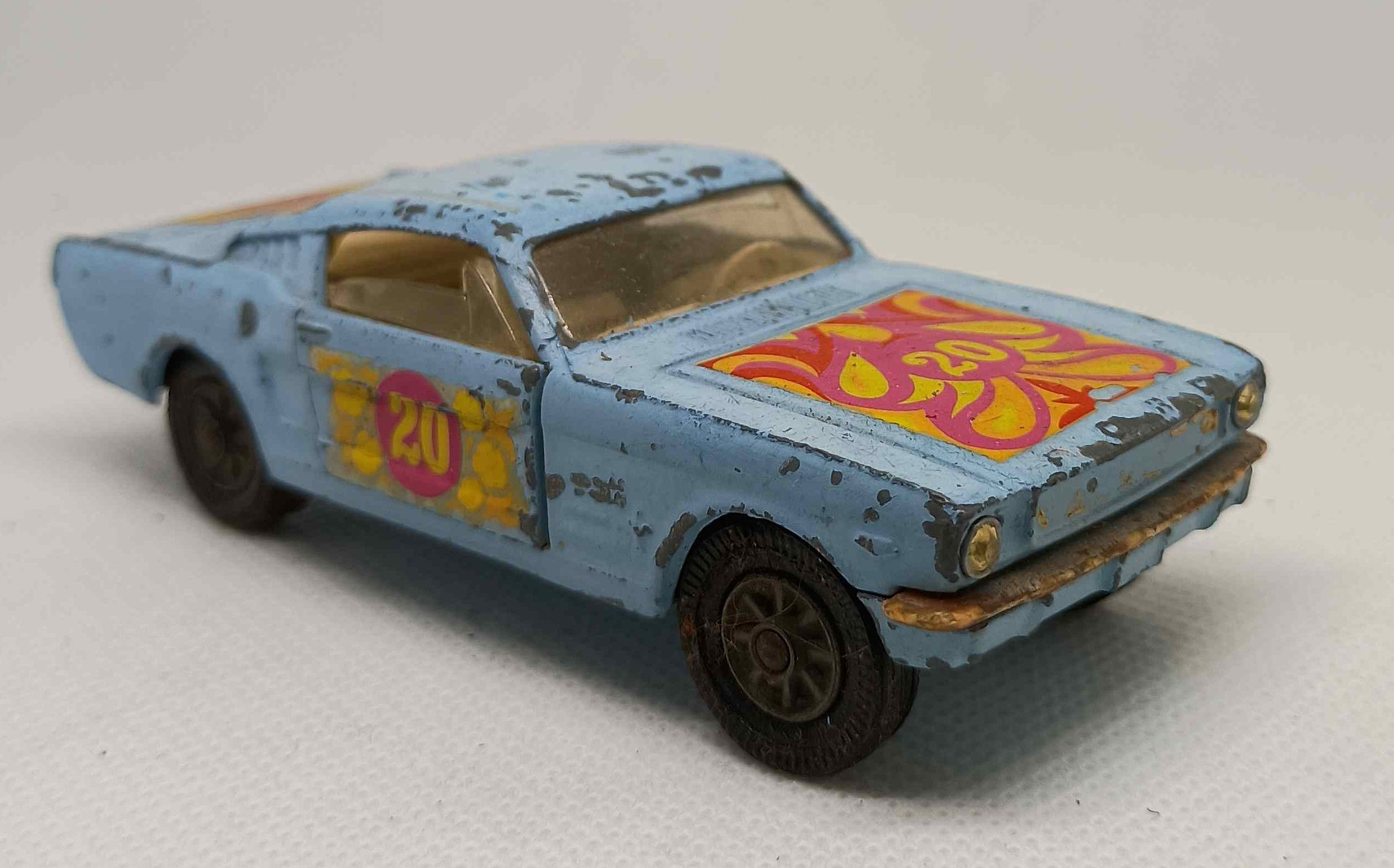 1968 Corgi 348 Ford Mustang Fastback 2 + 2 Flower Power Stock Racing Car