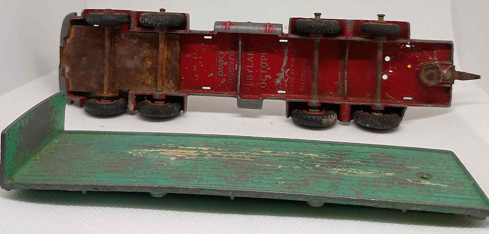 Thumbnail: 1964 Dinky Supertoys 935 Leyland Octopus Flatbed Truck