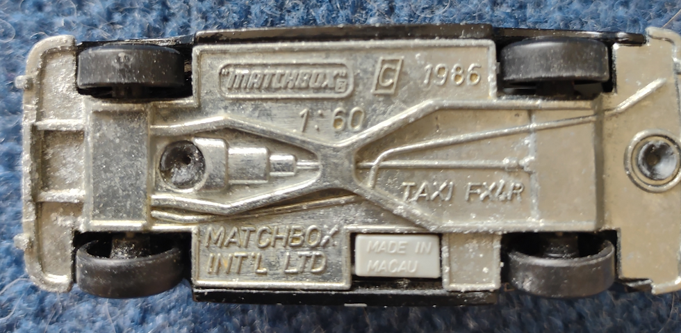 Thumbnail: 1987 Matchbox 1-75 series No 4 Carbodies Taxi FX4R