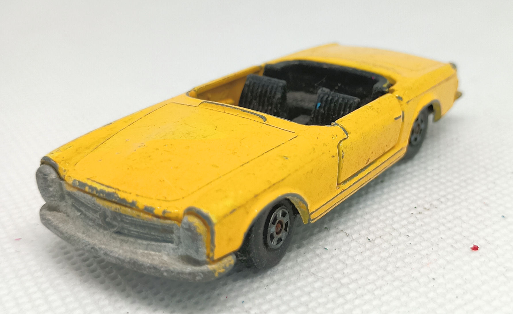 1971 Matchbox 1-75 series Super Fast No 27 - Mercedes 230SL