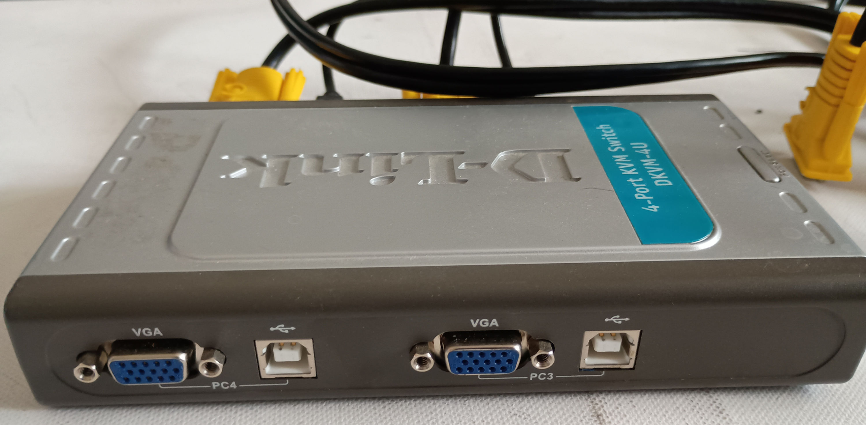 D-Link DKVM-4U 4-Port KVM Switch