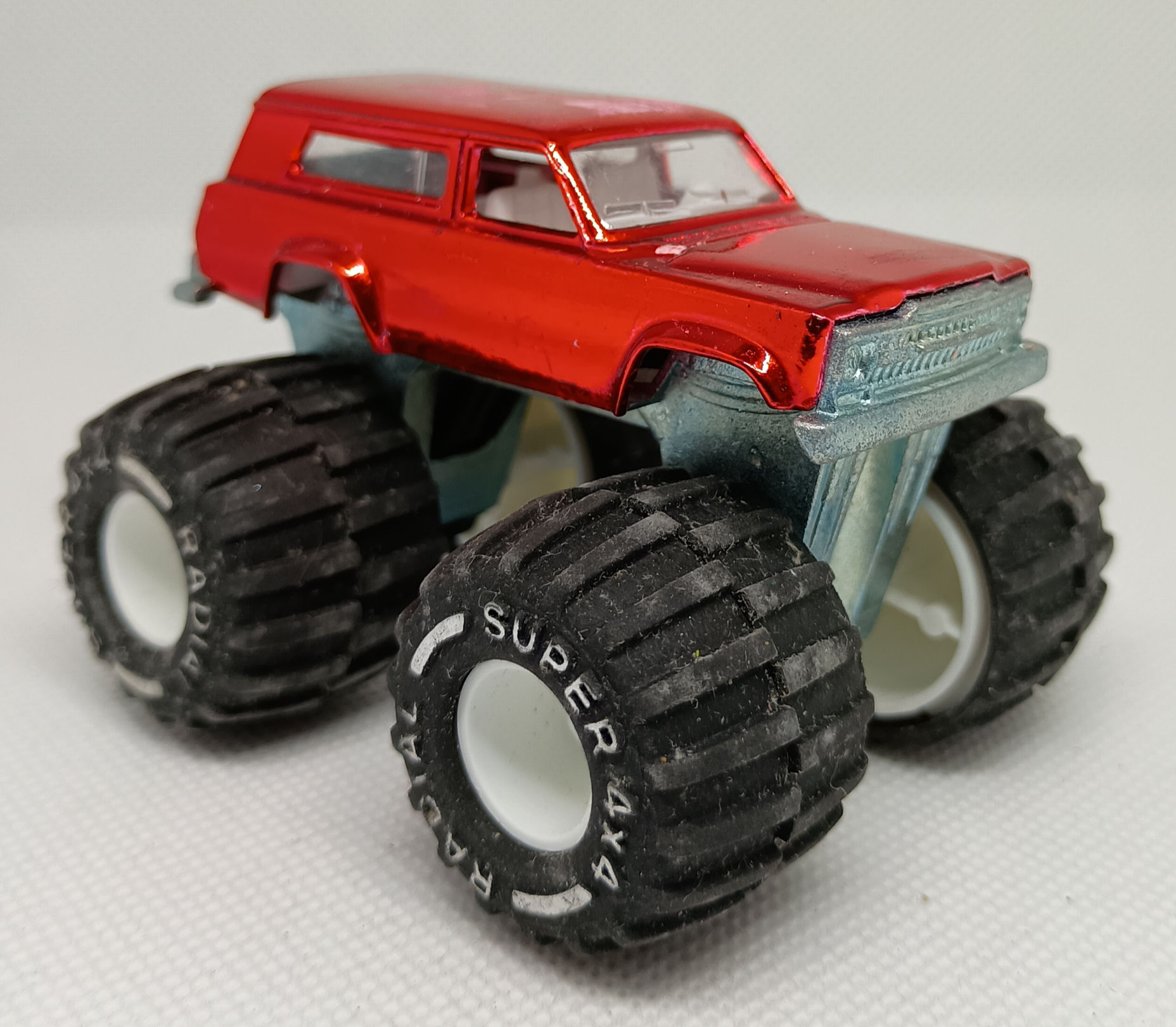 Majorette 3” MONSTER TRUCK Diecast Car No:2013-2016 FIRESTORM Red 4x4