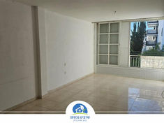 למכירה בתל אביב דירת גג במיקום מושלם