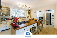 בית 6 חדרים מקסים במיקום נדיר