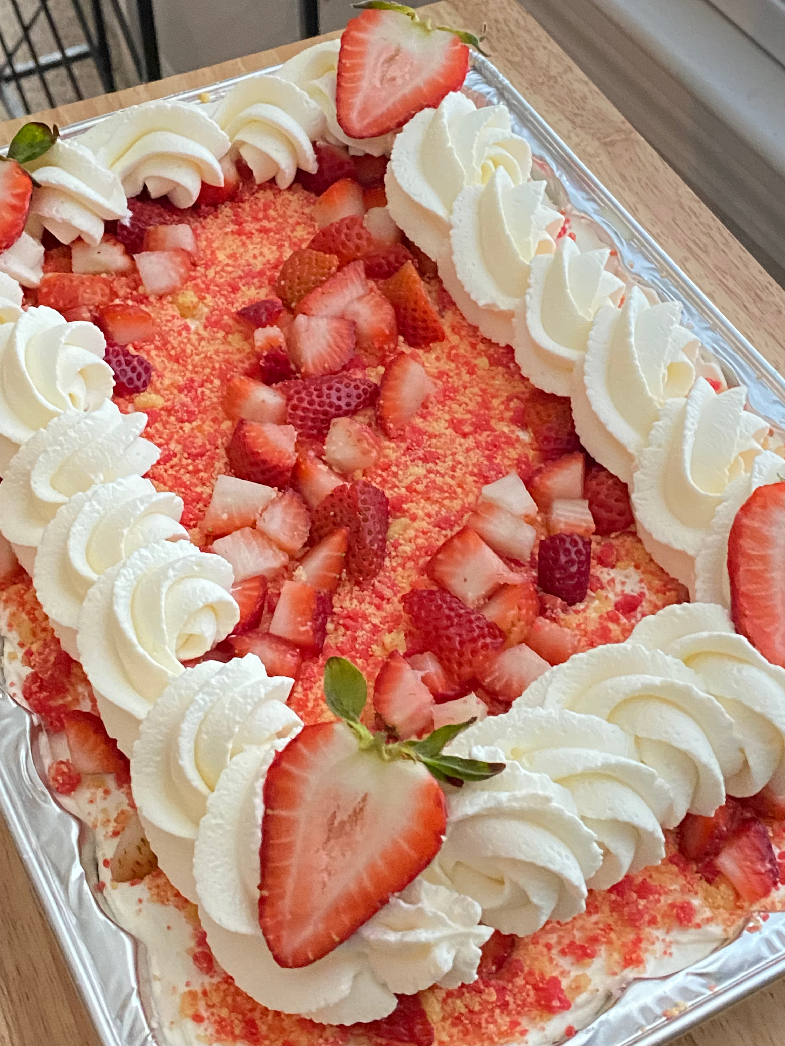 Strawberry Crumble Tres Leches 