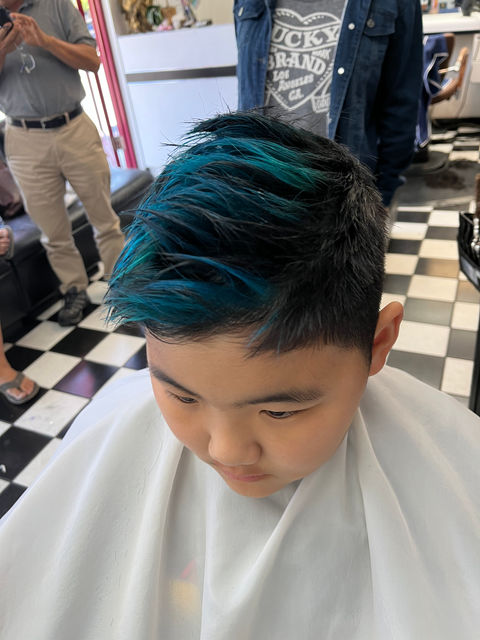 Emerald color for child