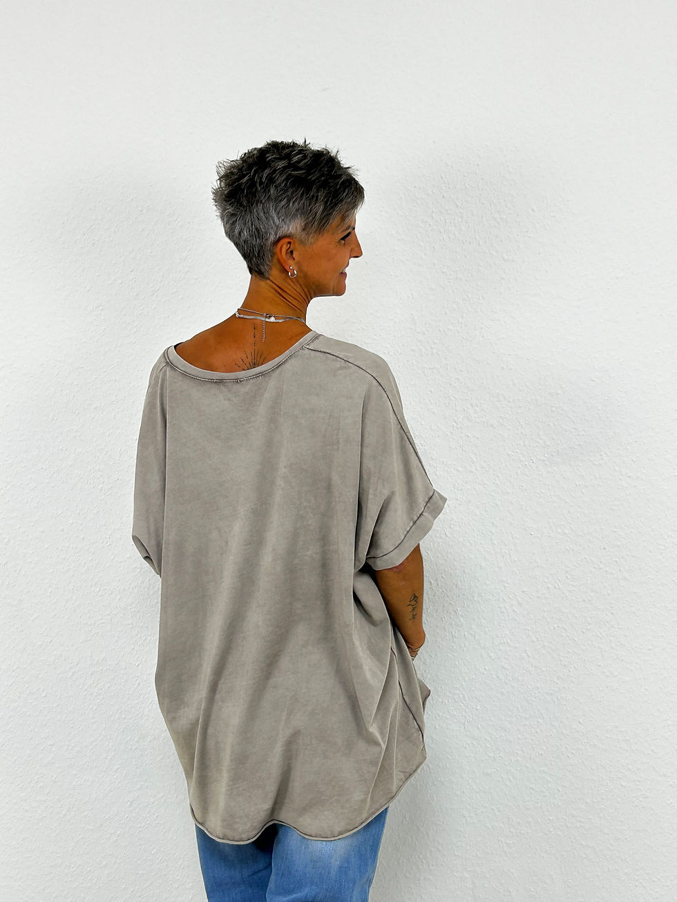 Miniaturbild: Over Size Shirt "Good Vibes" schlamm